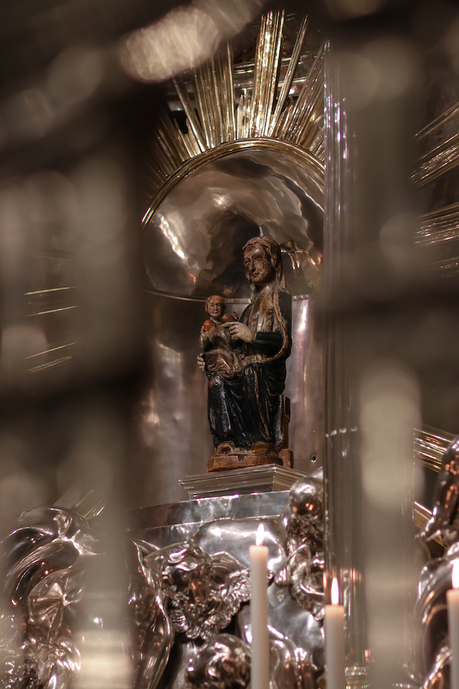 Die Große Lichterprozession durch Mariazell mit anschließender Segnung durch die Gnadenstatue