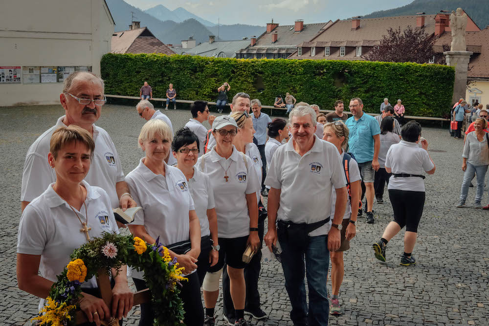 Gemeinde Güttenbach - Pinkovac Einzug Kroatenwallfahrt Mariazell
