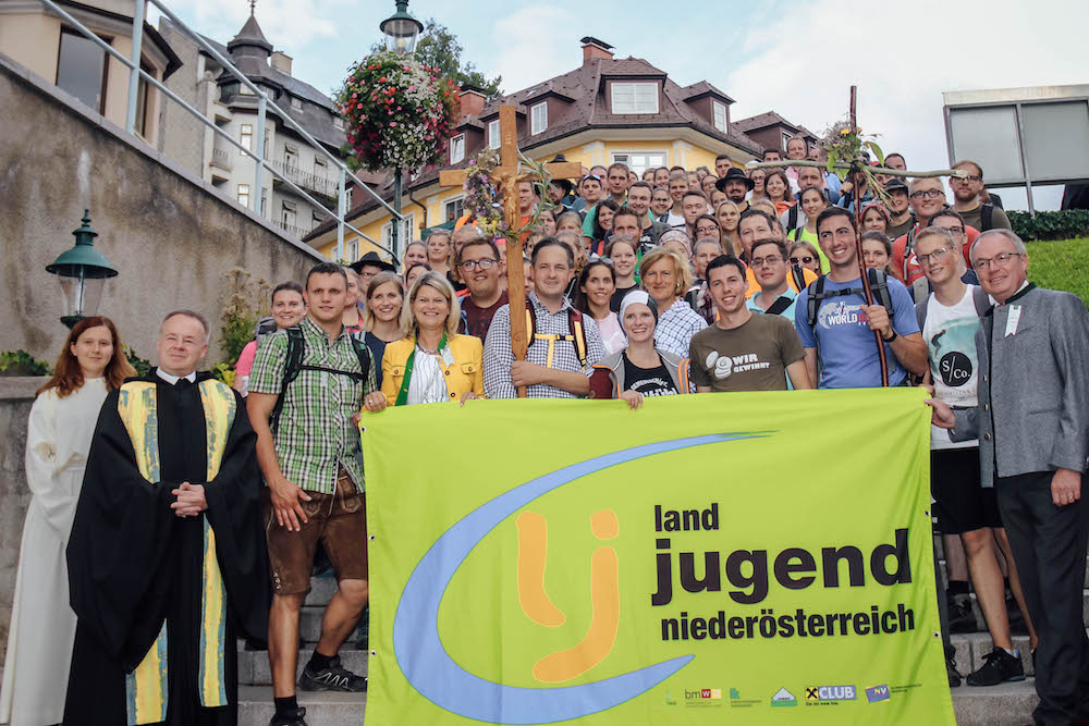 EInzug Landjugend NÖ Bauernbundwallfahrt