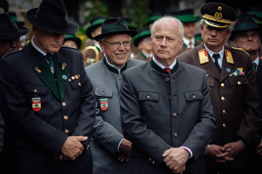 ranzniederlegung der großen Steirischen Landeswallfahrt des Österreichischen Kameradschaftsbundes beim Friedensdenkmal der Basilika Mariazell