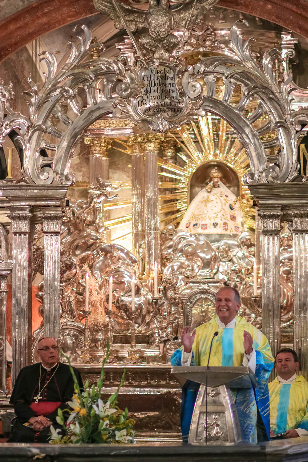 Einzug und Hl.Messe beim Gnadenaltar Basilika Mariazell 2019