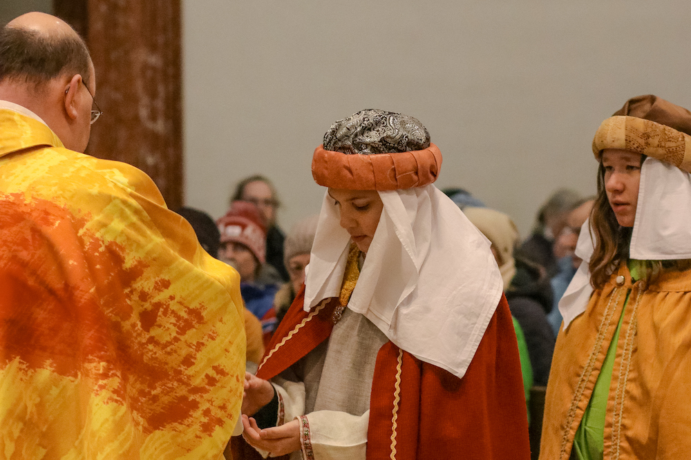 Sternsingermesse am Dreikönigstag in der Basilika 2019