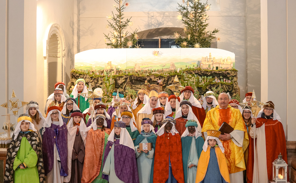 Sternsingermesse am Dreikönigstag in der Basilika 2019