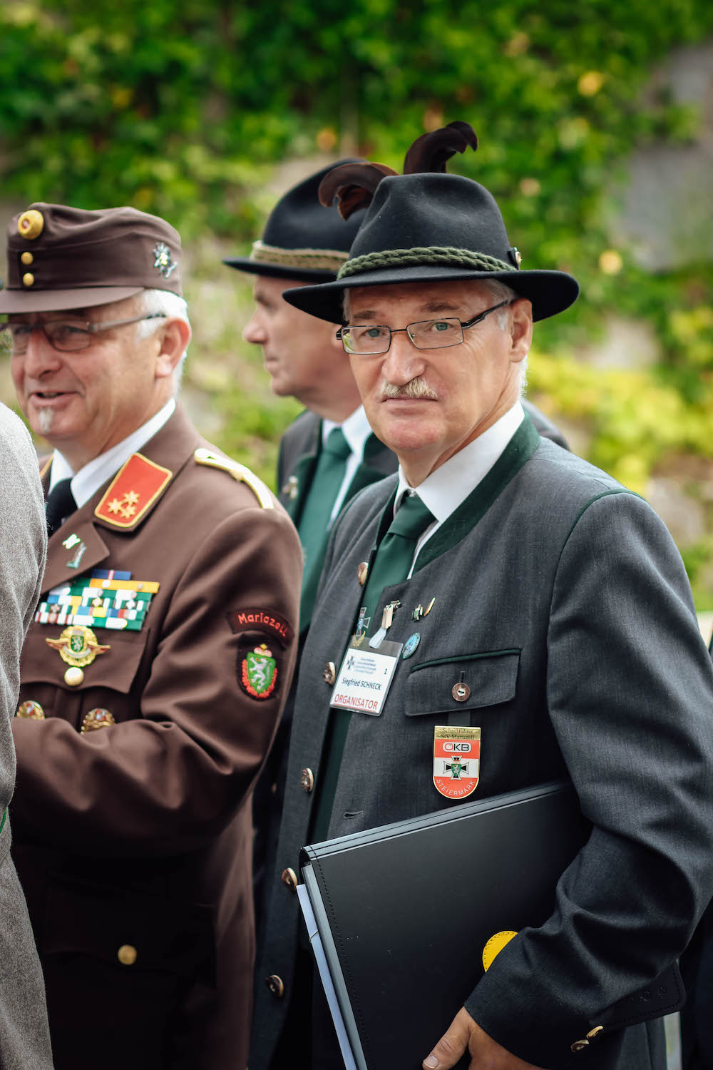 ranzniederlegung der großen Steirischen Landeswallfahrt des Österreichischen Kameradschaftsbundes beim Friedensdenkmal der Basilika Mariazell