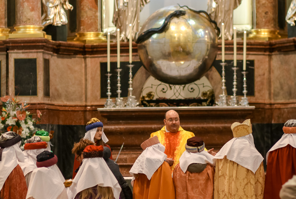 Sternsingermesse am Dreikönigstag in der Basilika 2019