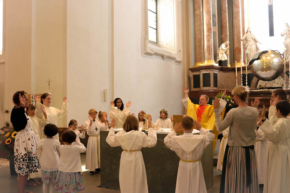 Festmesse und Prozession zu Fronleichnam 2019 Mariazell