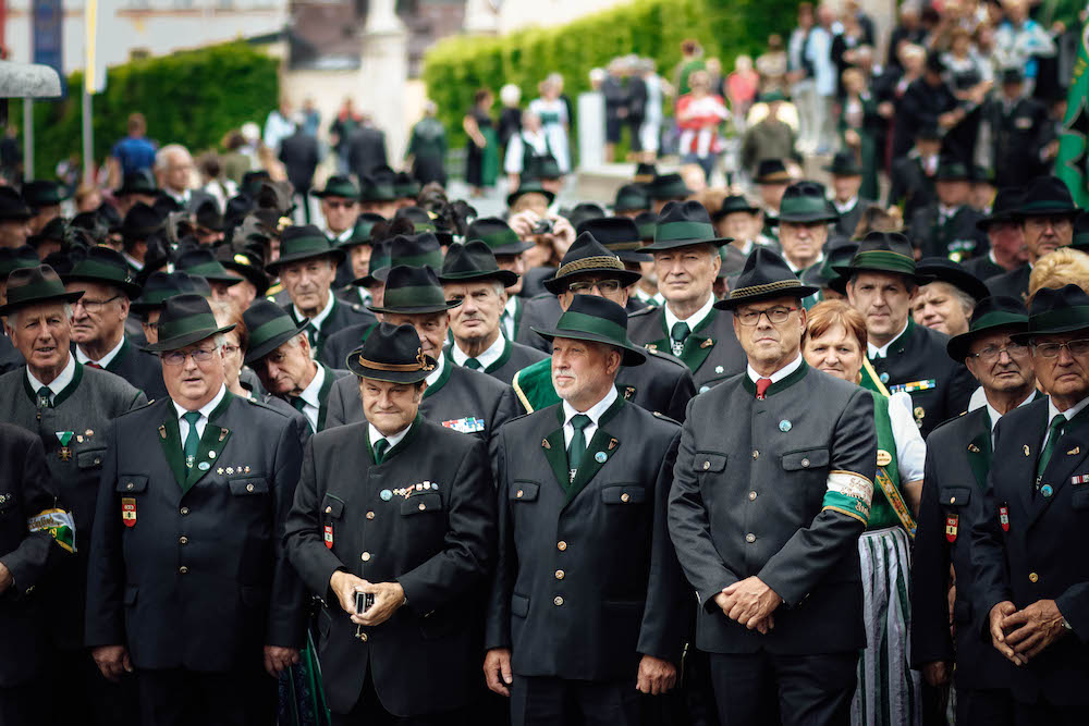 ranzniederlegung der großen Steirischen Landeswallfahrt des Österreichischen Kameradschaftsbundes beim Friedensdenkmal der Basilika Mariazell