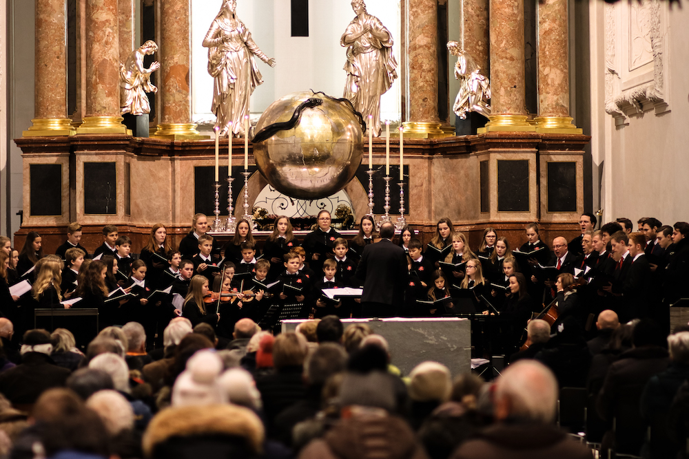 Altöttinger Kapellsingknaben und Mädchenkantorei Konzert und Gestaltung der Festmesse in der BasilikaKonzert und Gestaltung der Festmesse in der Basilika