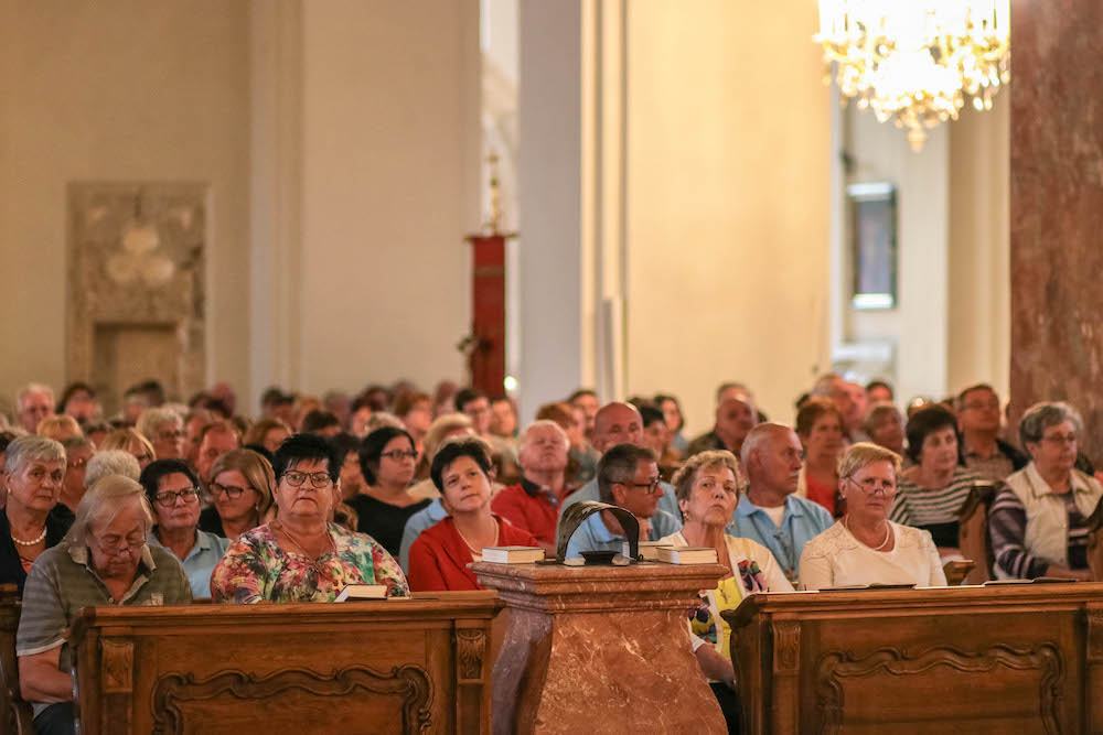 Einzug und Hl.Messe beim Gnadenaltar Basilika Mariazell 2019