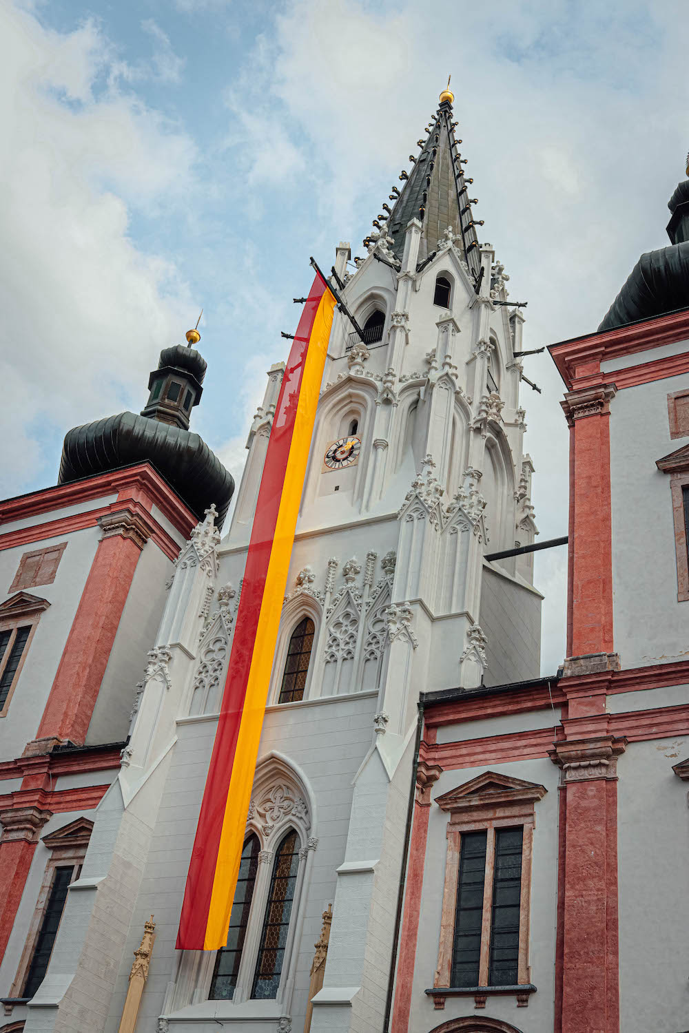 Einzug Basilika Mariazell  Trajštof - Trausdorf 